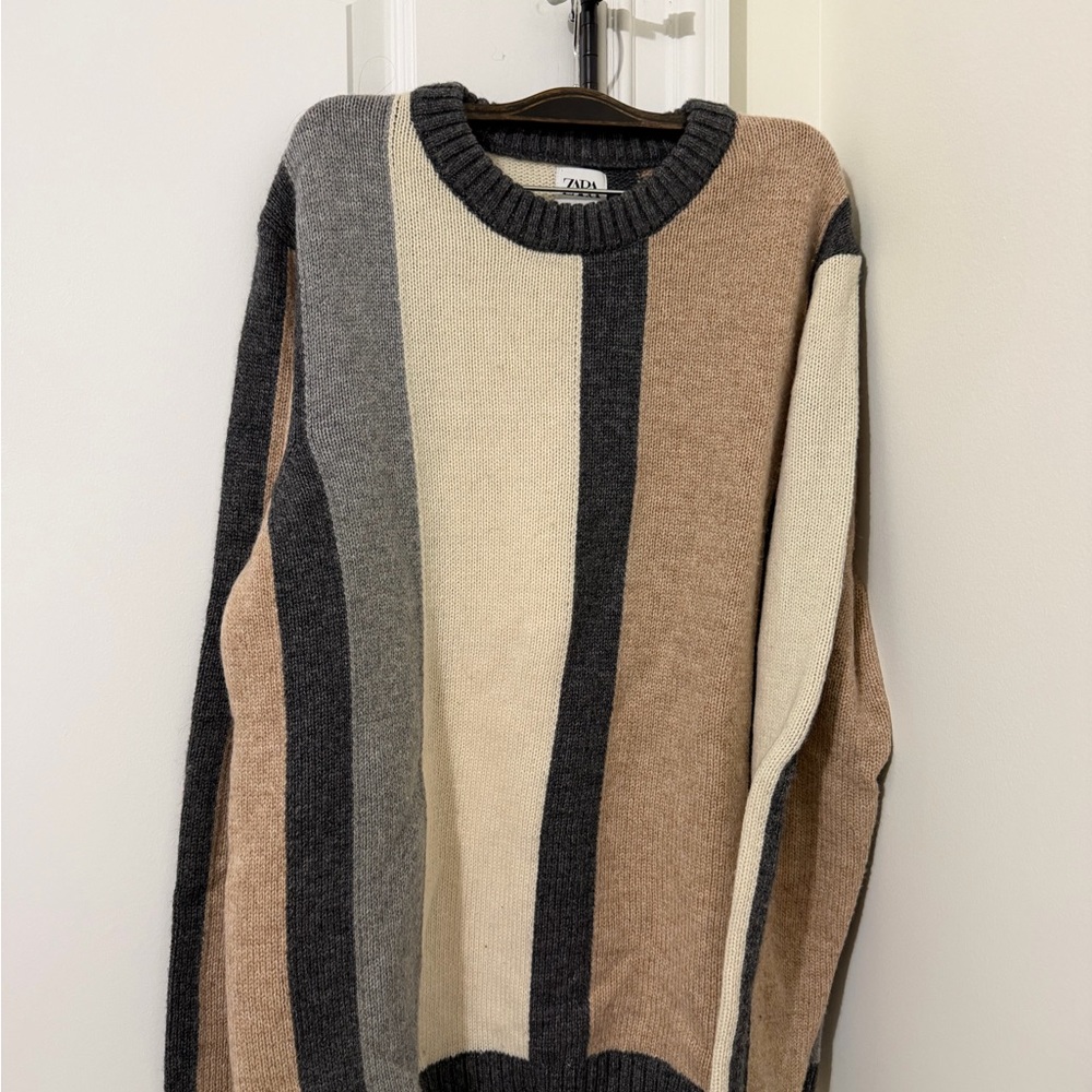 Zara Men’s Crewneck Sweater in Beige, Cream & Gray Stripes Size L